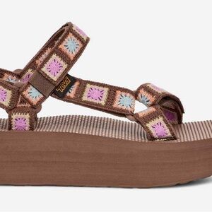 Teva Women's Infinity Flatform Sandals NWT Size 6